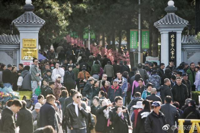 Lam Tam Nhu lan dau dang anh tinh cam cung Hoac Kien Hoa.
